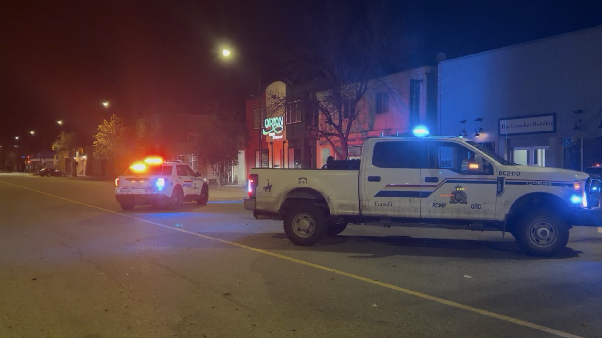 Gun shot rings out in downtown Dawson Creek as wounded deer euthanized by RCMP