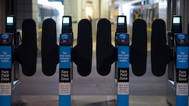 Suspect arrested after double-stabbing at Vancouver SkyTrain station: VPD 