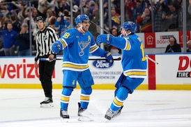 Robert Thomas scores with 9 seconds left in OT as the Blues beat the Oilers 3-2