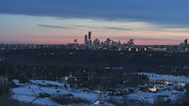 A sunny Monday as we start another warm February week in Edmonton