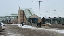 Rail-crossing work to close avenue next to northeast LRT station for a week