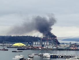 Crews extinguish fire at North Vancouver industrial site