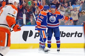 Oilers beat Ducks 4-2, McDavid moves back into scoring lead with three points