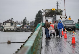Boil water advisory ends for B.C. island but bridge closing to pedestrians