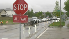 Traffic snarl in southeast Edmonton leads city to remove newly installed 4-way stop