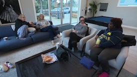 American nurses leave U.S. for new lives on Vancouver Island