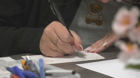 ‘Love you, mama’: Edmonton non-profit to send hundreds of cards to single moms this Mother’s Day