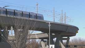 ‘On the good path’: Québec City mayor praises Edmonton’s transit line