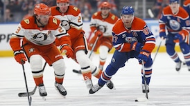 Edmonton Oilers captain Connor McDavid good to go in Game 3 after ankle roll