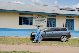 Ebola outbreak raises concerns over spread, expert says