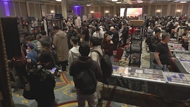 Trading cards worth $100M on display in Vancouver for new event 