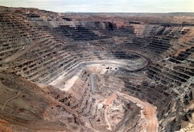 “We were expecting better from Barrick,” analyst says after Newmont calls to fix Nevada Gold Mines