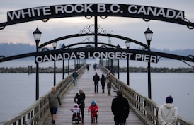 More temperature records fall across B.C. as warm weather persists