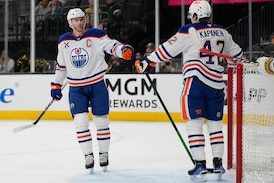 Streaking Stars host Oilers in potential offensive showcase